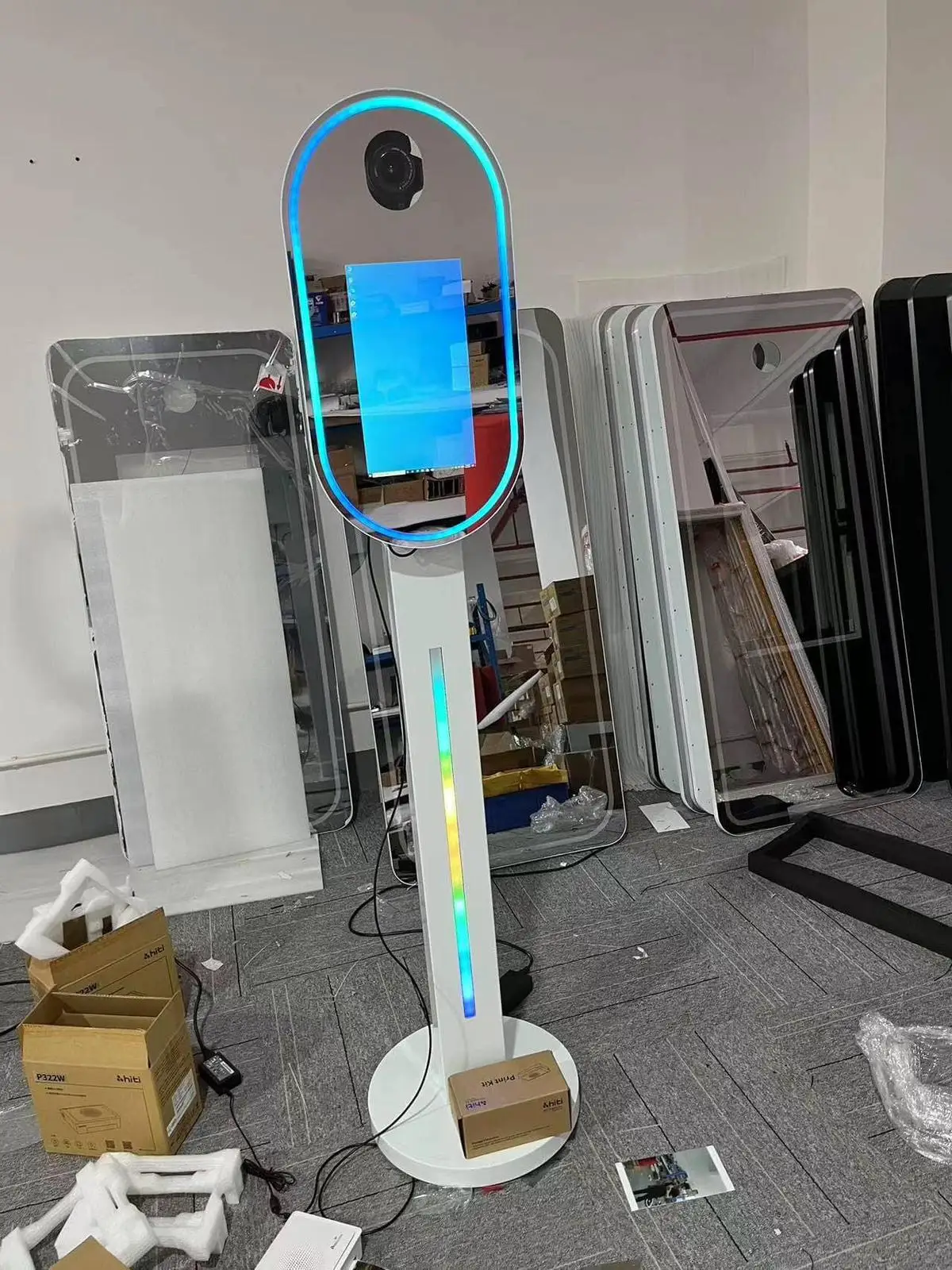 2023 Новое поступление фотобудка из закаленного стекла светодиодная 360 градусов автоматический вращающийся с RGB-подсветкой фотобудки