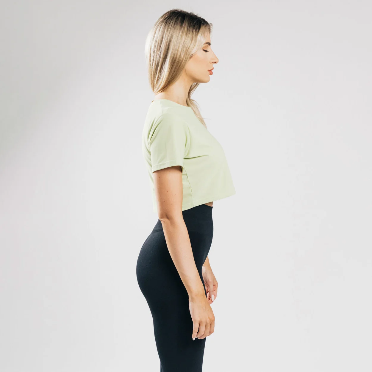 Wholesale Affordable Price Rib Knit Tank Top Short Sleeves Round Neck Cropped Slim Ladies Tank Top Women