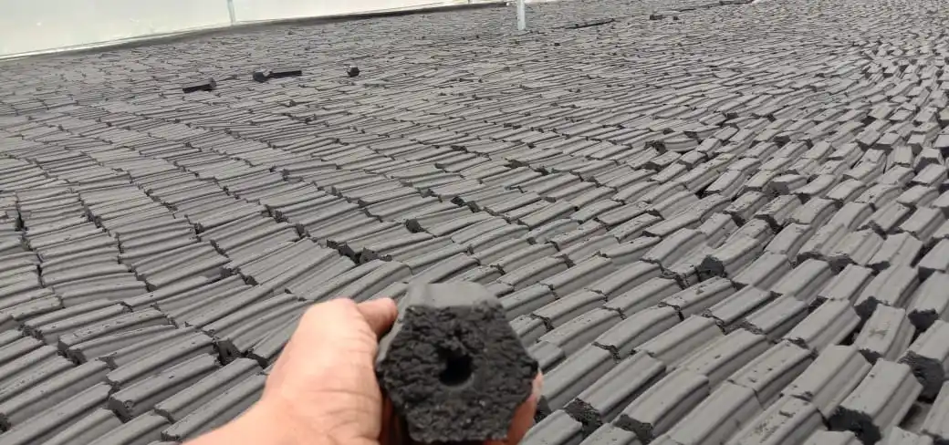 Long time Burning Coconut Charcoal Briquettes Best sale with Customized color design Box In cheap price Rate