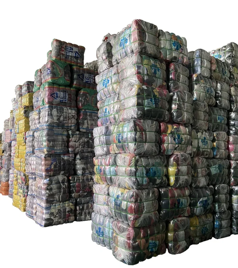 Stock Up and Save: Wholesale Prices on Mixed Clothing Bales!