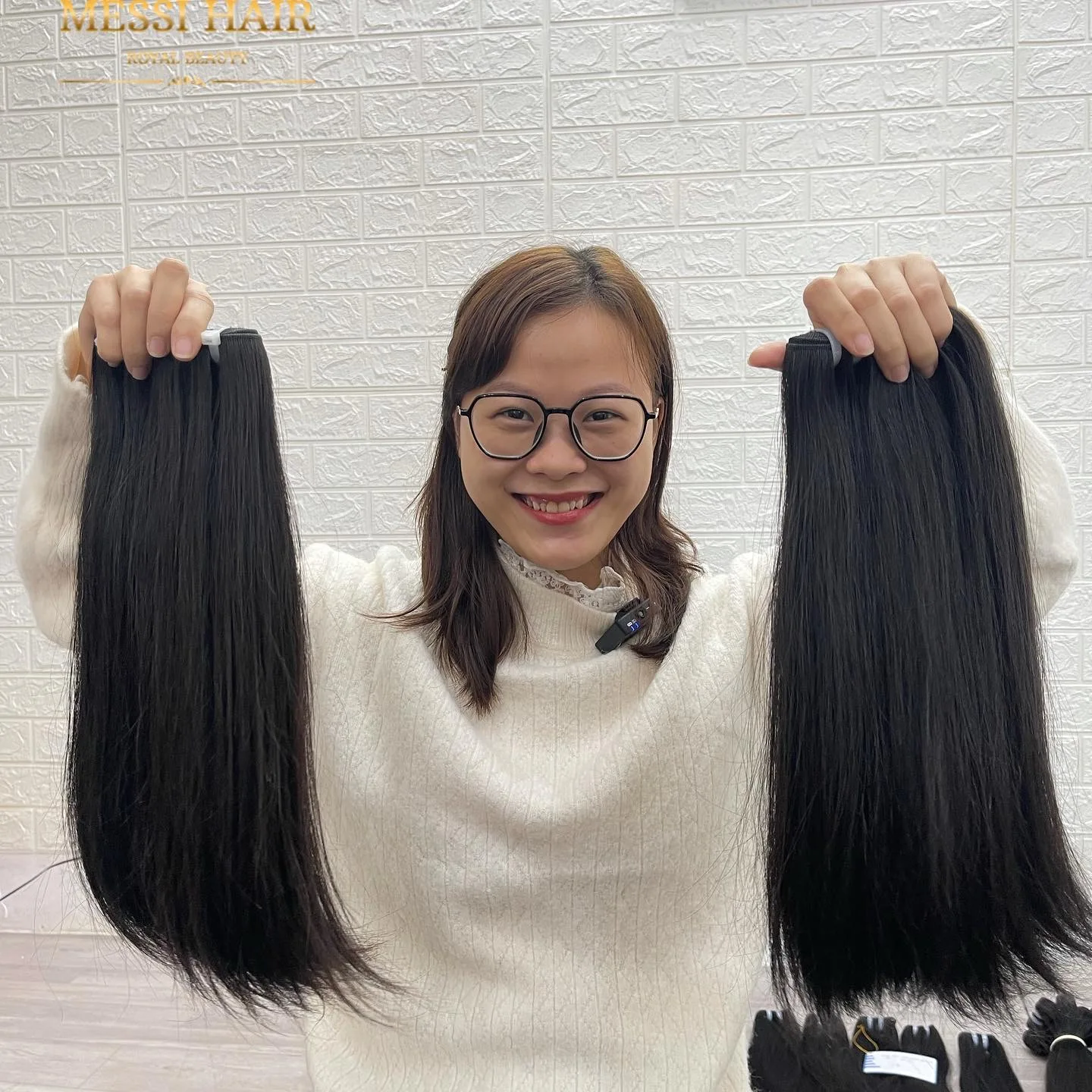 Best selling !!! wholesale price hair 100% Human vietnamese hair deep wavy weaving hair bundles