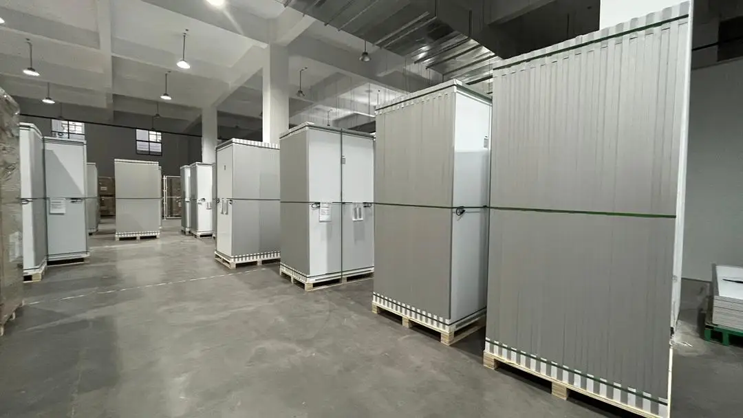 Powitt Tier 1 Mono595W-605W 210mm sotcks Powitt High Effciency A Grade CE TUV ISO  technology hot sale solar panel