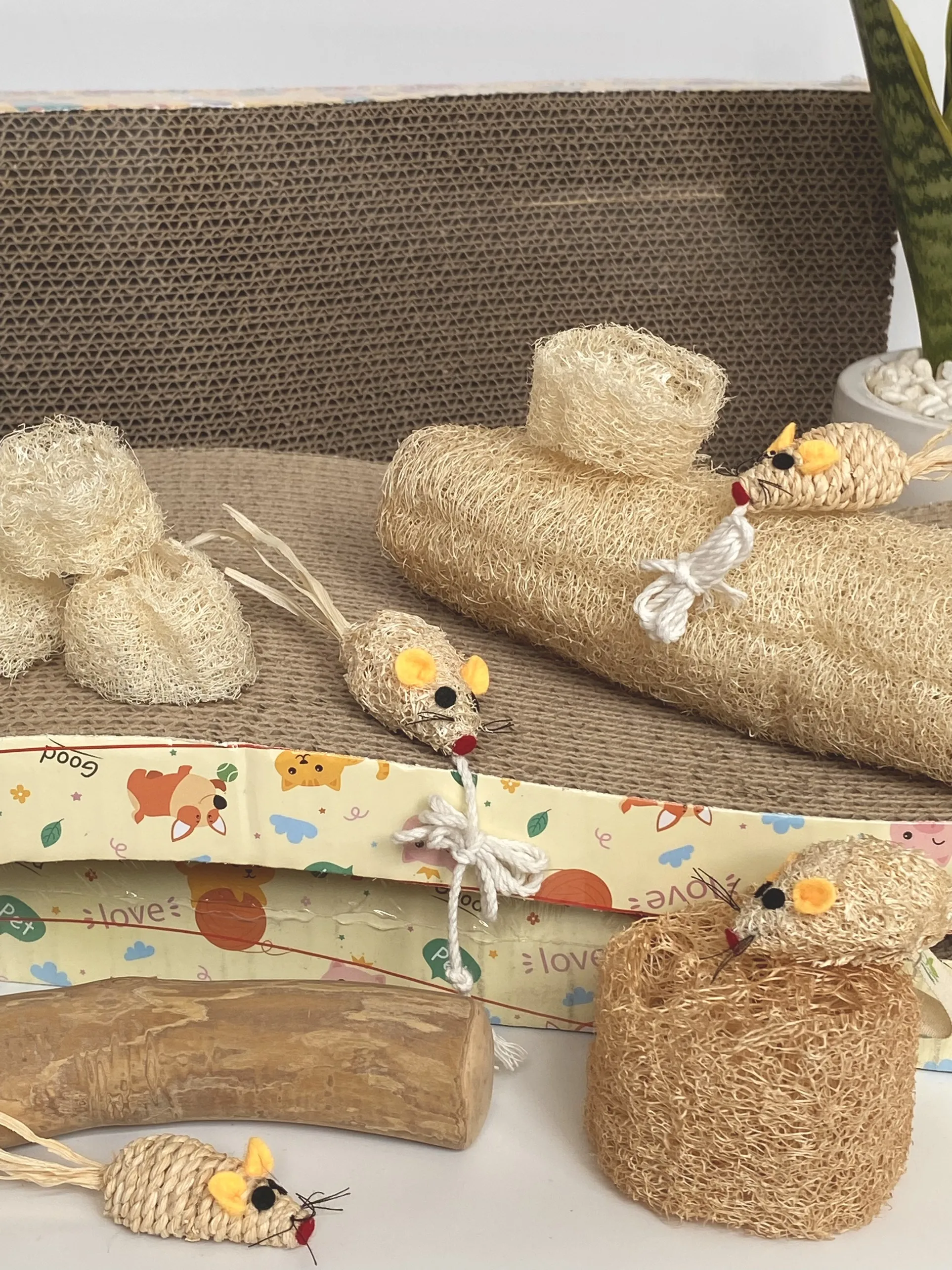 Hot Sale 2022!!! Natural Loofah Cat toys Made Of High Quality In Vietnam 100% Natural