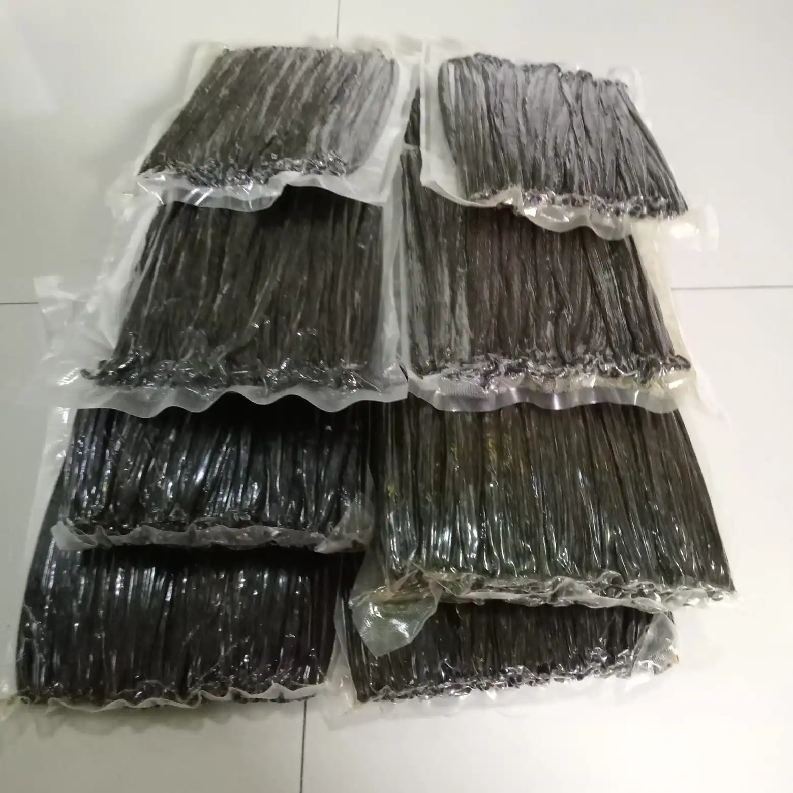 Vanilla Bean Planifolia 18-20 CM Top Selling Premium Indonesia Supplier