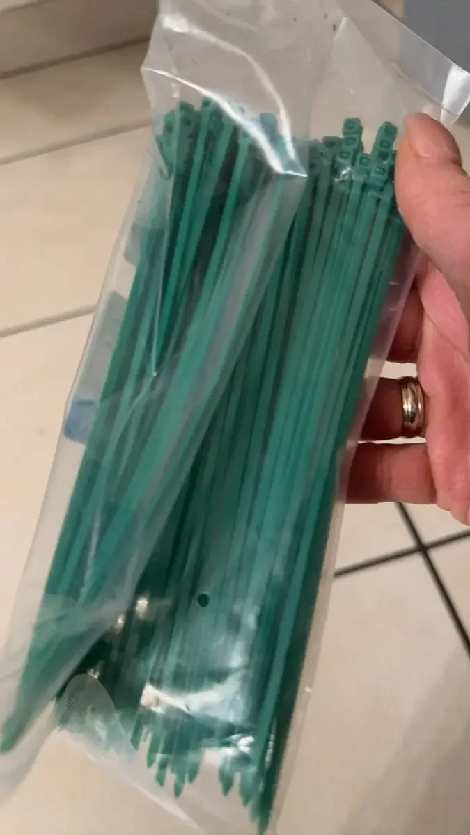 100pcs 13CM Pe Adjustable Plant Garden Green Gardening Cable Tie Fixing Planting Care Potted Plants Wrapping Shelf