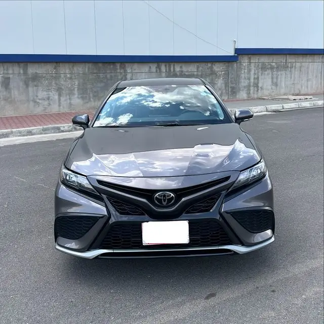 2020 2021 2022 2023 2024 Toyota Camry SE для продаж в разных цветах.