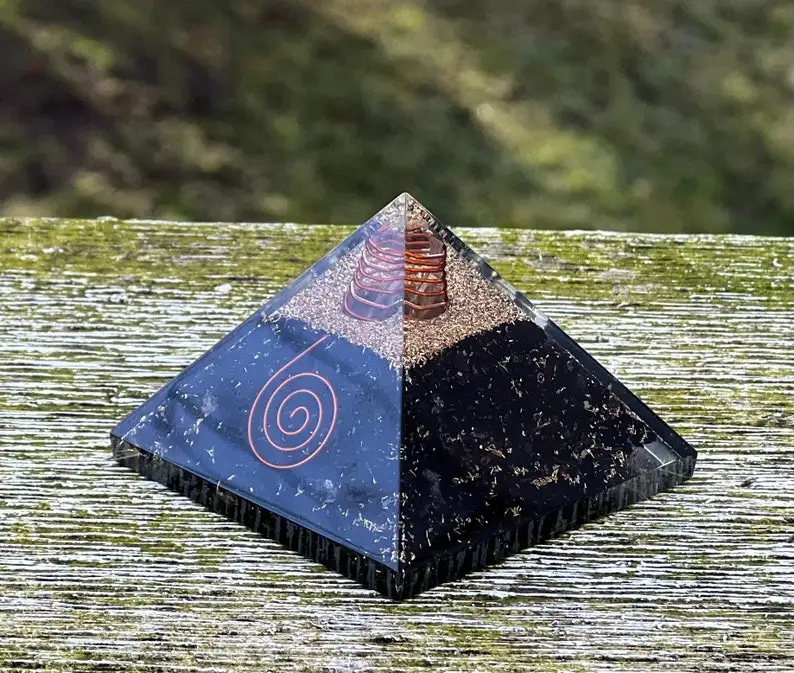Factory Manufacturing Black Tourmaline Orgone Pyramid Natural Copper Coil For EMF Protection And Gift Semi-Precious Stone Craft