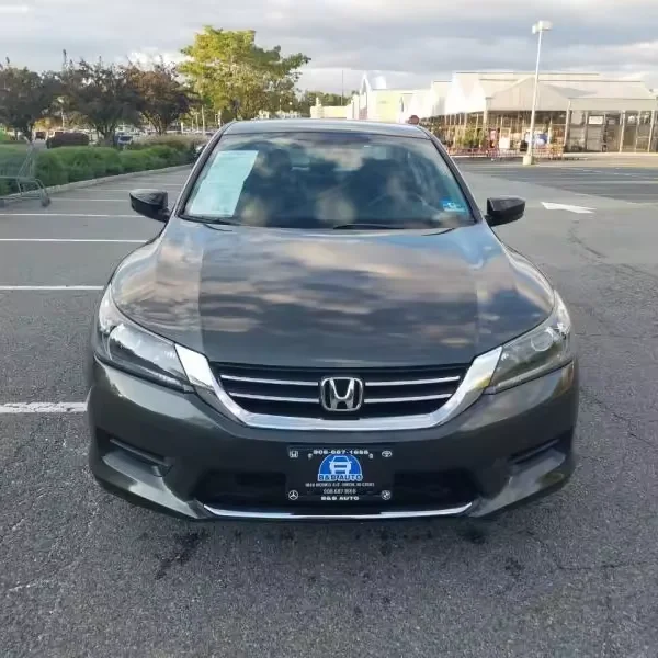 2013 б/у Hondda Accord LX 4dr Седан CVT