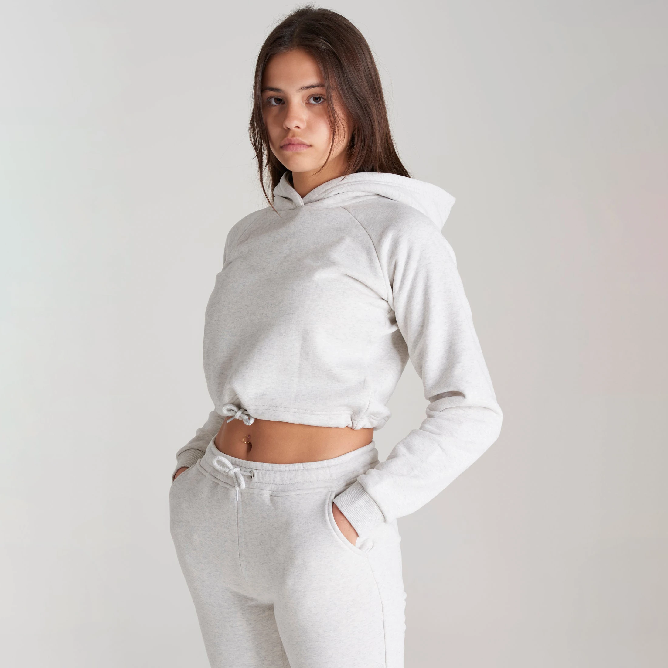 New Style Casual Wear Ladies Sweatshirts Full Oversized Sleeves Matching Drawstring Crop Hoodie For Women