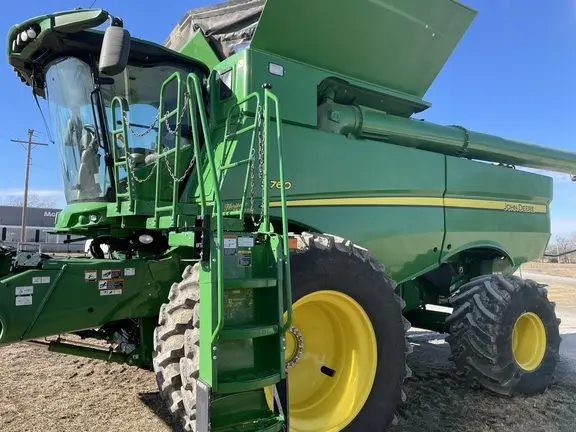 Комбинированный комбайн John Deere 760 трактор запчасти