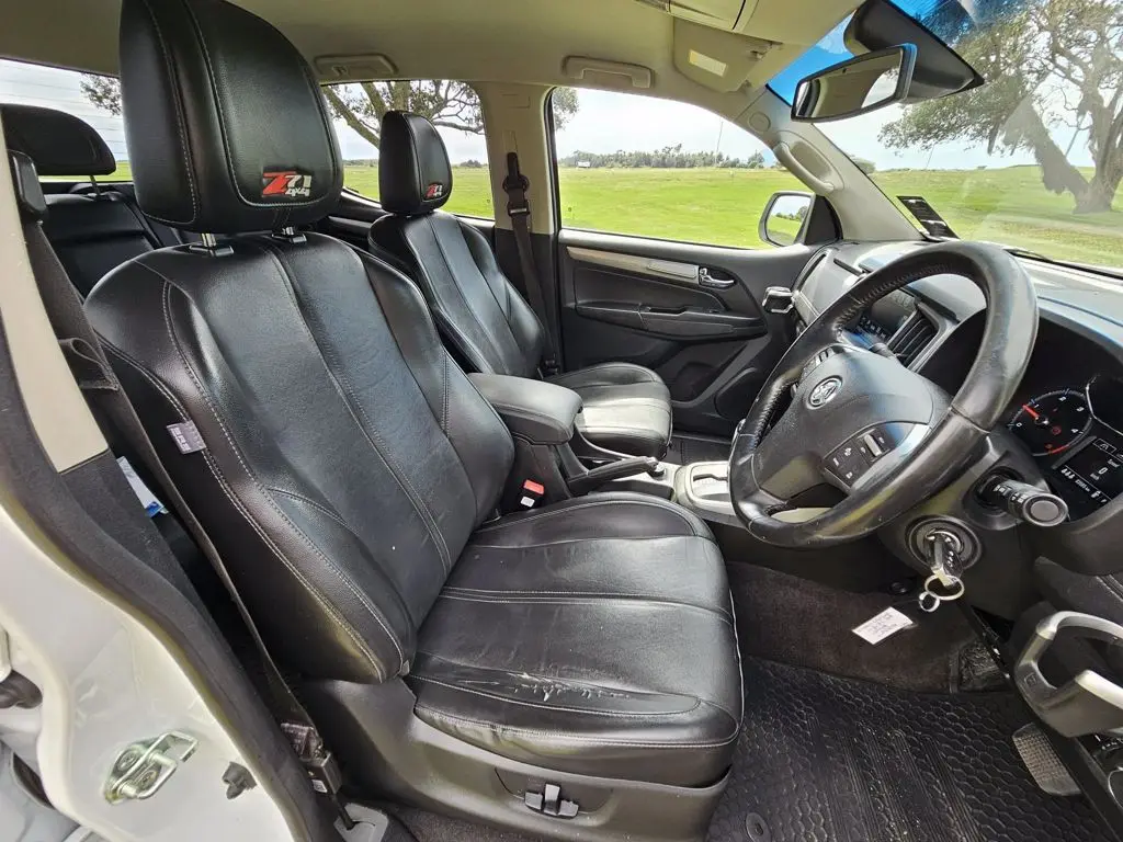 Б/у Holdens Colorados Z71 DC 2.8dt/4WD двойная кабина пикапа 2021/2022 модель 100% идеально работает безаварийно 