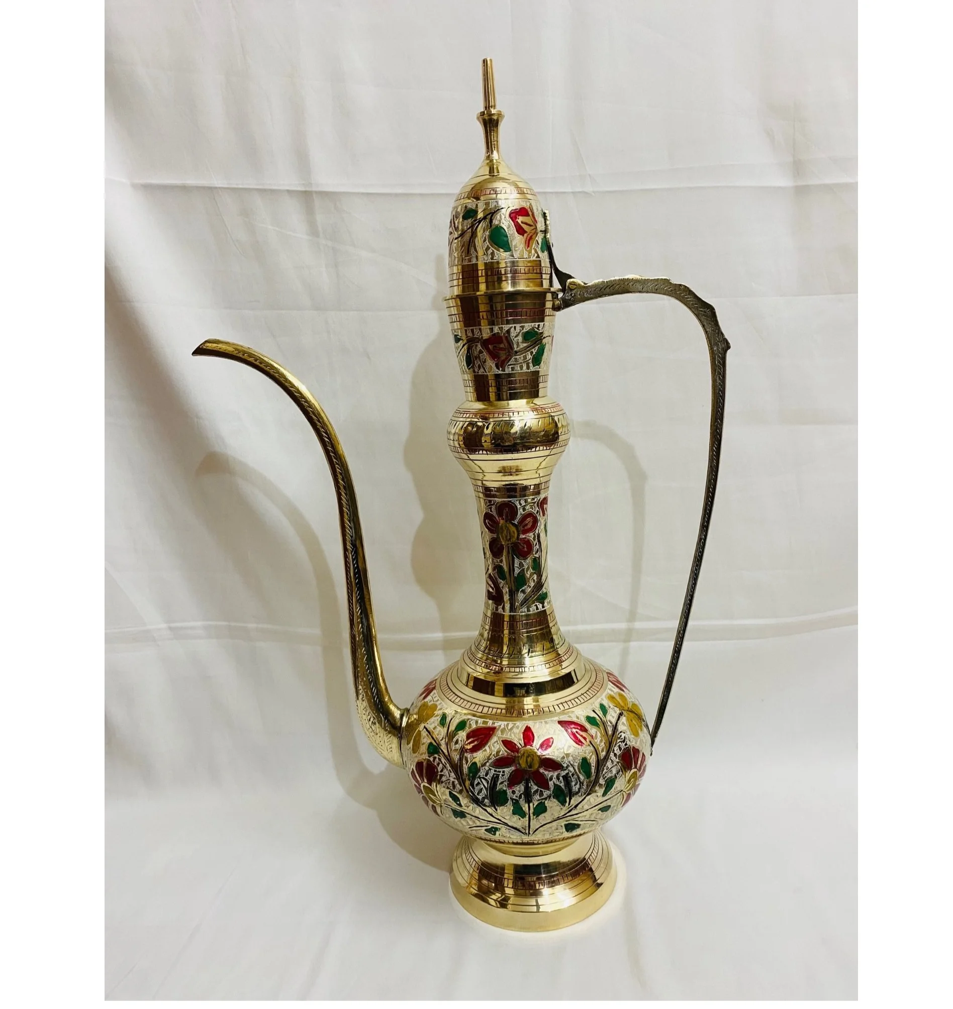 New Arrival Brass Aftaba Cheap Arabian Brass Pitcher Aftaba Standard Quality Middle Eastern Aftaba For Sale Low Price.