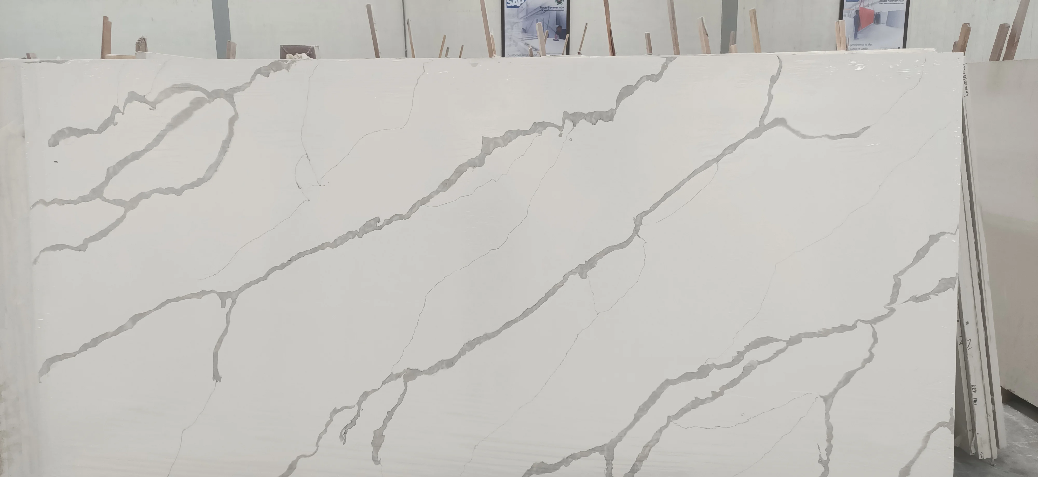 Custom Quartz Stone Countertops Michel angelo for Vanity Tops and Kitchen Countertop and commercial Worktop at Wholesale Price