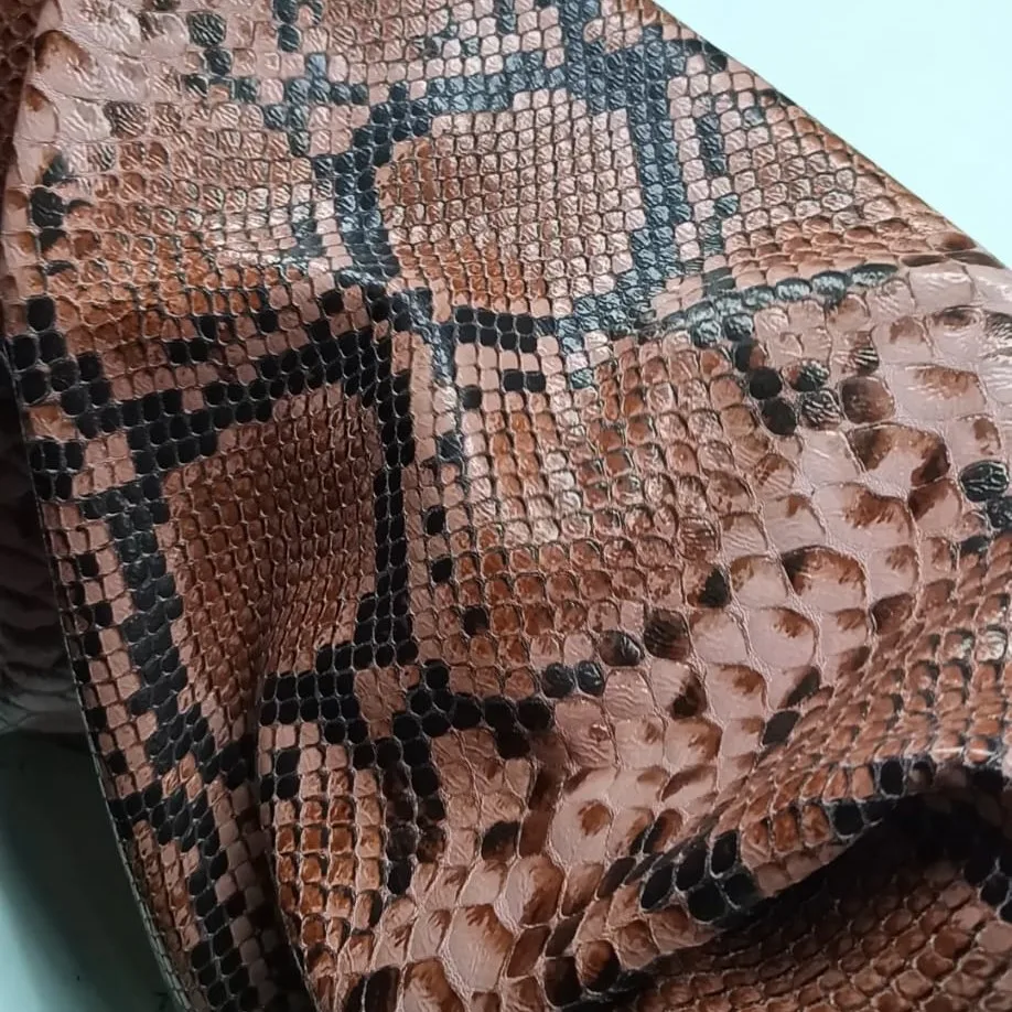 Italian Leather Scamosciato Old Snake Premium Quality ISO 9001 Certified Customizable for Garments Made in Italy