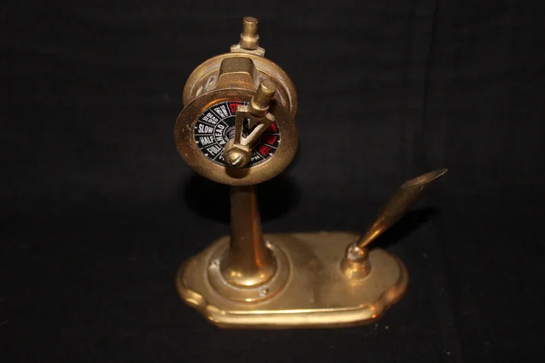 Modern style Collectible Marine Brass Telegraph Nautical Designer Metal Crafts Pen Holder hand Made Decorative Wooden and Brass