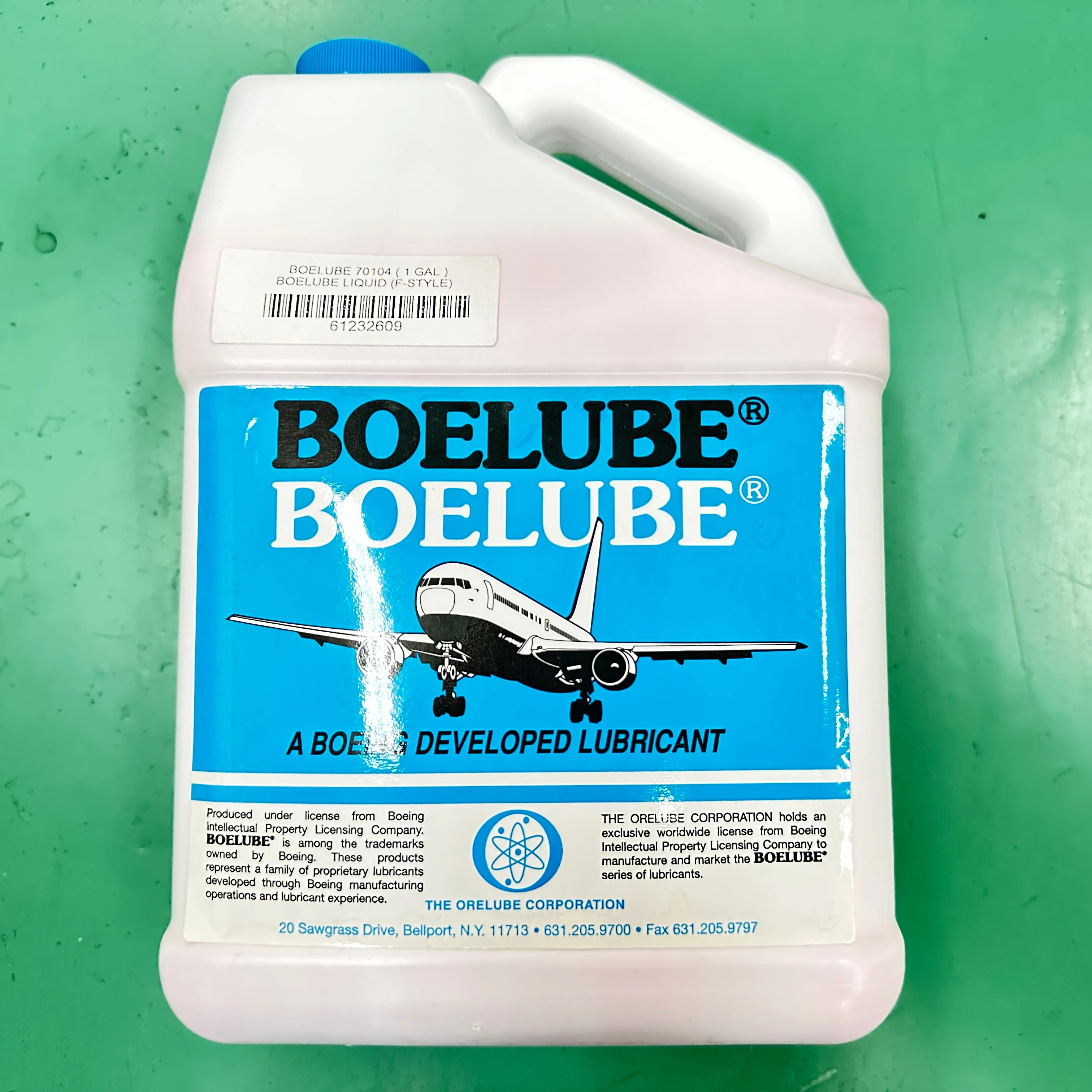 Non-petroleum, Non sulfur, Non phosphorus Cutting fluid.