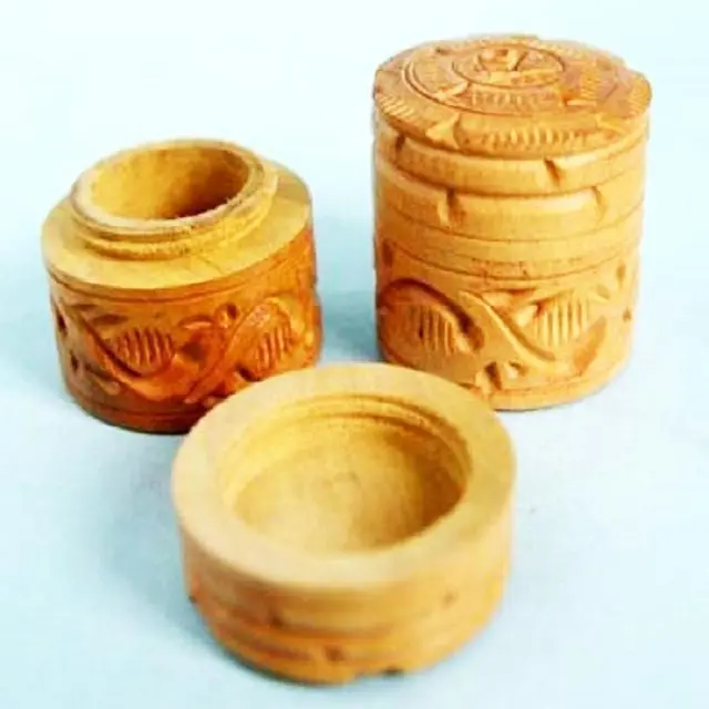 New Arrival Light Carved Wood Pill Box Medicine Storage Box for Export Sale