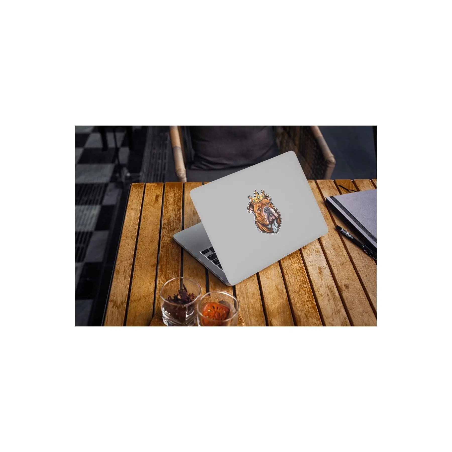 Pitbull Crown Motorcycle Helmet Laptop and Vehicle Sticker 11x15 cm PC Decal Car Stickers