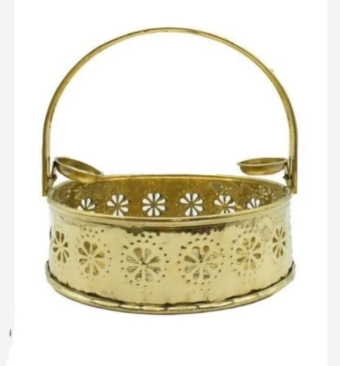 Pure Source India Luxury Antique Traditional round Shaped Pooja Basket/Dalia Modern Style Metal Iron Gold Decorative Pooja Dalia