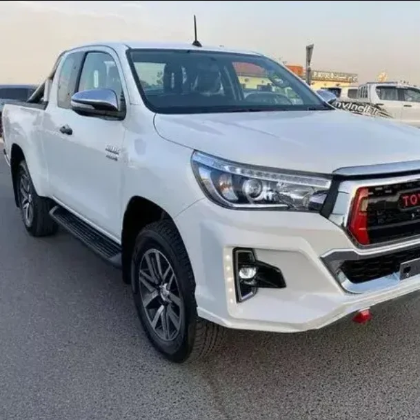 Toyota Hilux Дизель/бензин 4x4 пикап б/у 100% с задней камерой LHD кожаные сиденья автоматическая коробка передач турбо двигатель японского производства