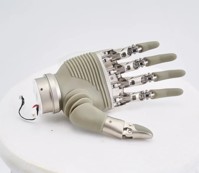 Intelligent Bionic Forearm Cosmetic Prosthetic Arm with Realistic Tactile Sensation Flexible Operation Rehabilitation Equipment