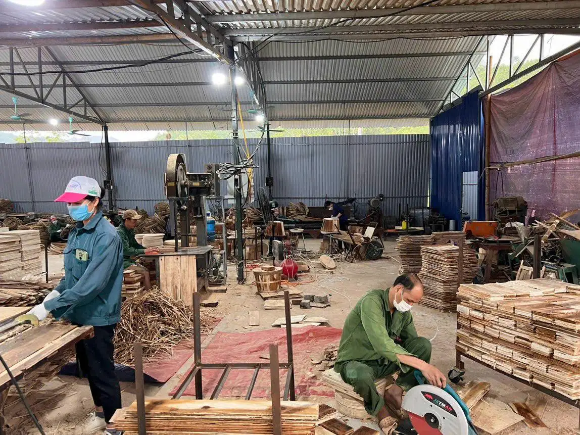 Garden Natural Wooden Baskets Wood Crab Bushel Wooden VIETNAM cheapest used for Seafood crabsbaskets