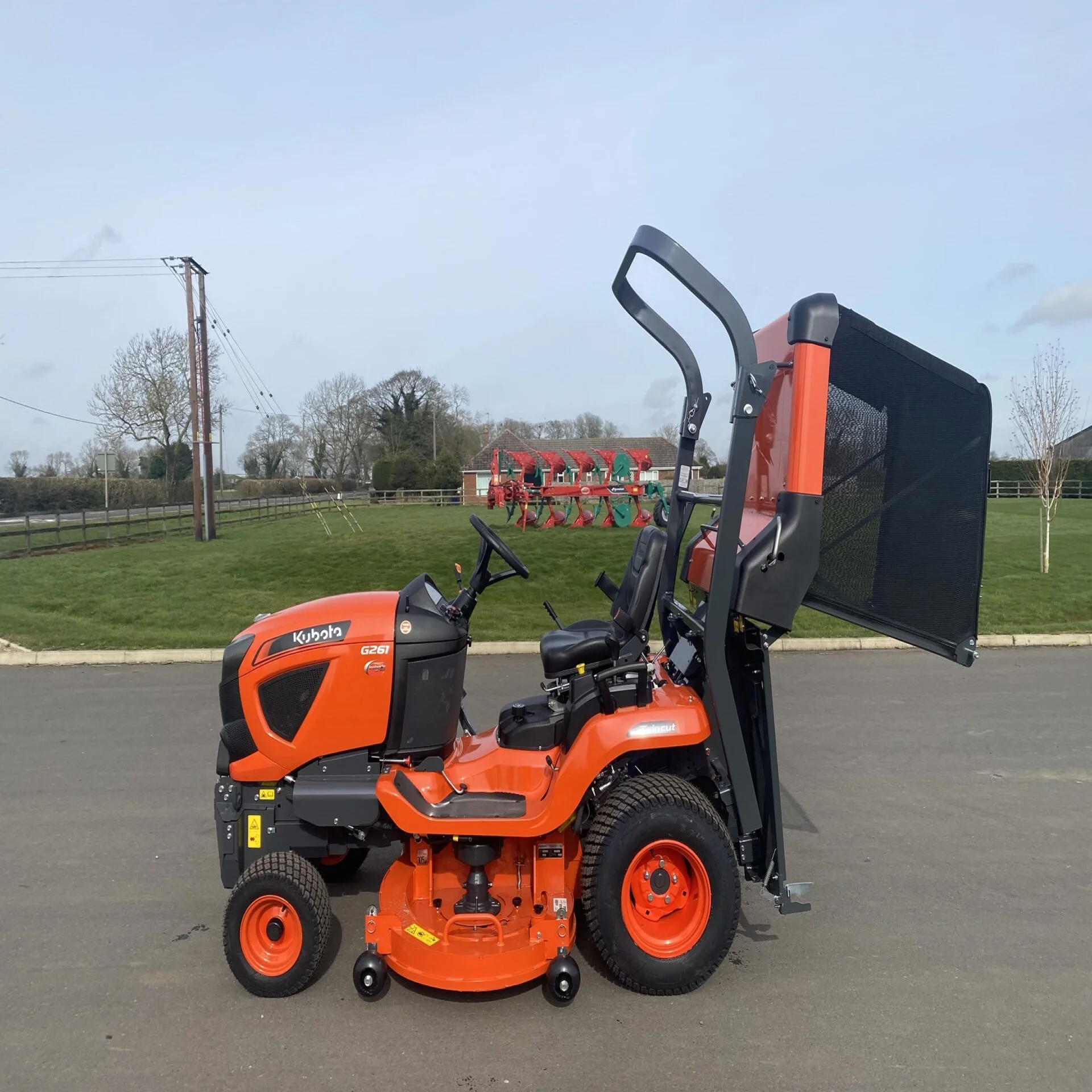 wholesale France riding lawn mower New 42- 52 cm kubota tractor b2501 farming tractor mower for sale