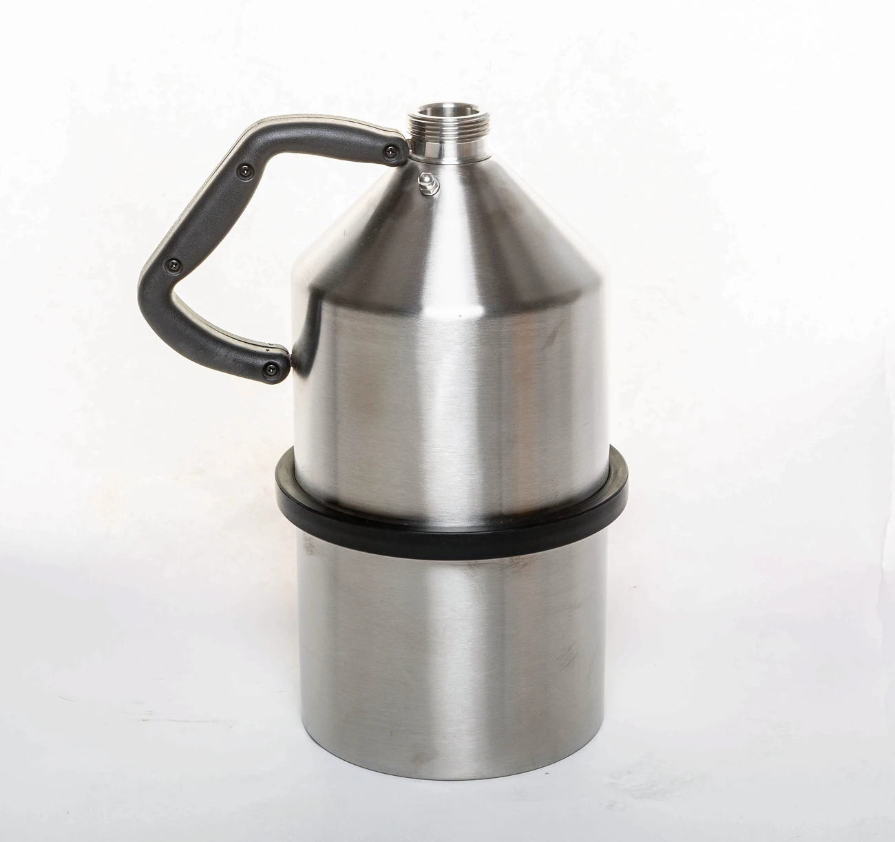 wholesale deep drawing polishing finish convenient and safe stainless steel plunger cans for dispensing flammable solvents