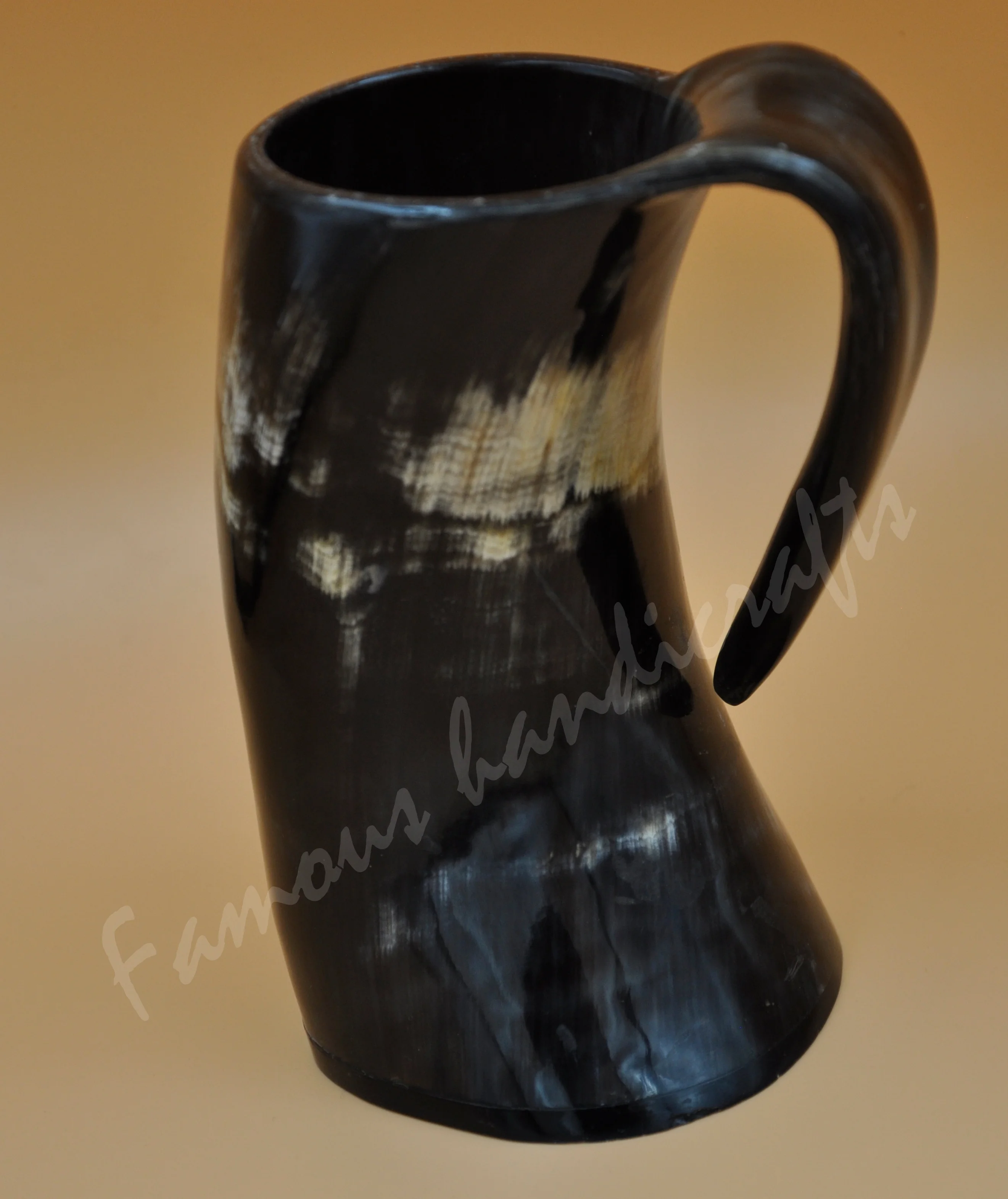horn mug High quality handcrafted drinking standing horn mug for restaurants , hotels , bars use drinking horn