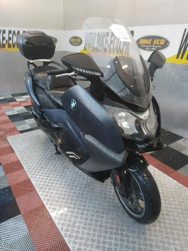MAXI-SCOOTER C 650 GT