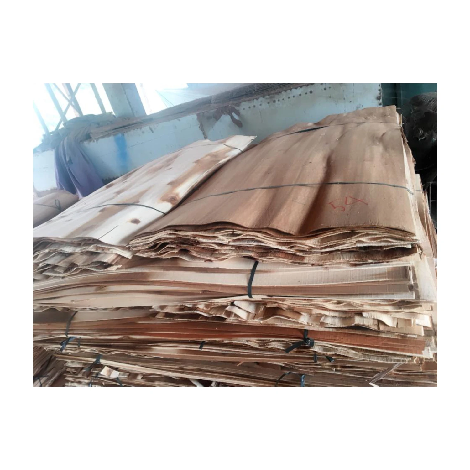 NATURAL EUCALYPTUS/ACACIA/RUBBER CORE VENEER WITH VERY CHEAP PRICE