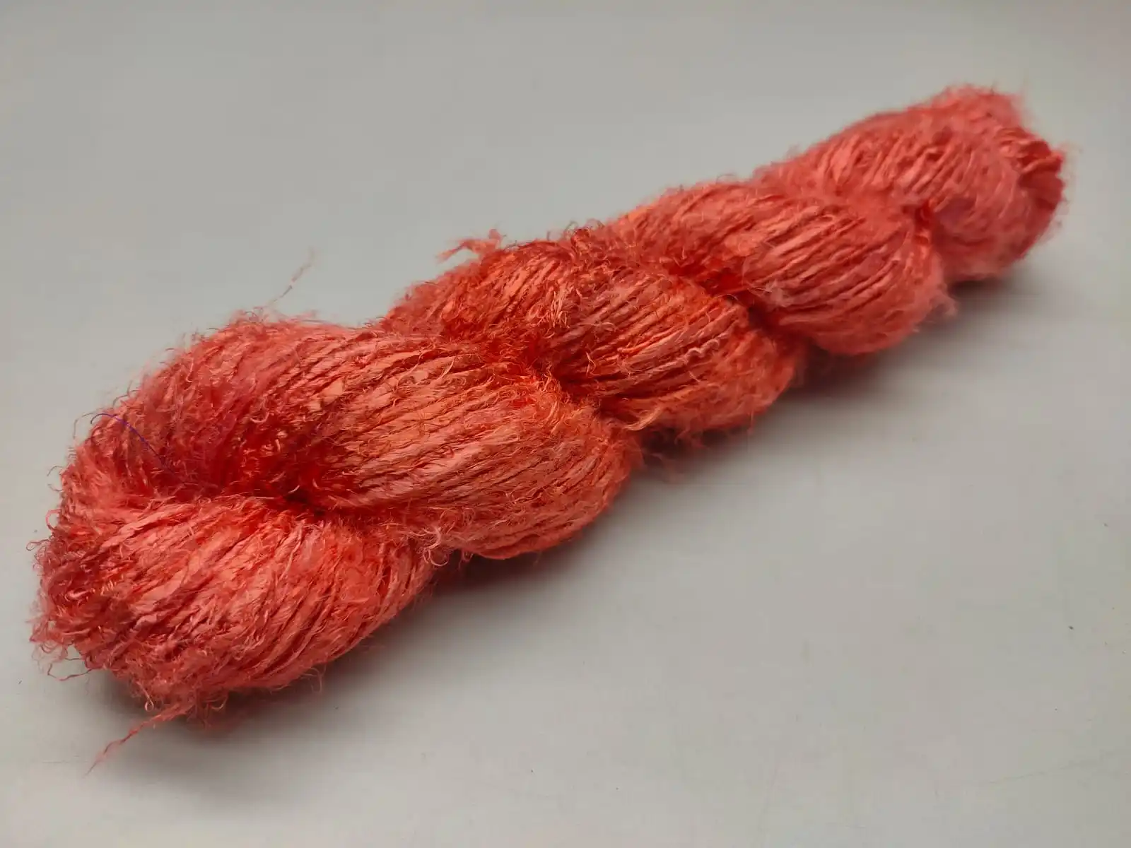 Recycled Banana silk handspun yarn in 128 colors for Knitting weaving Embroidery tufting art and craft