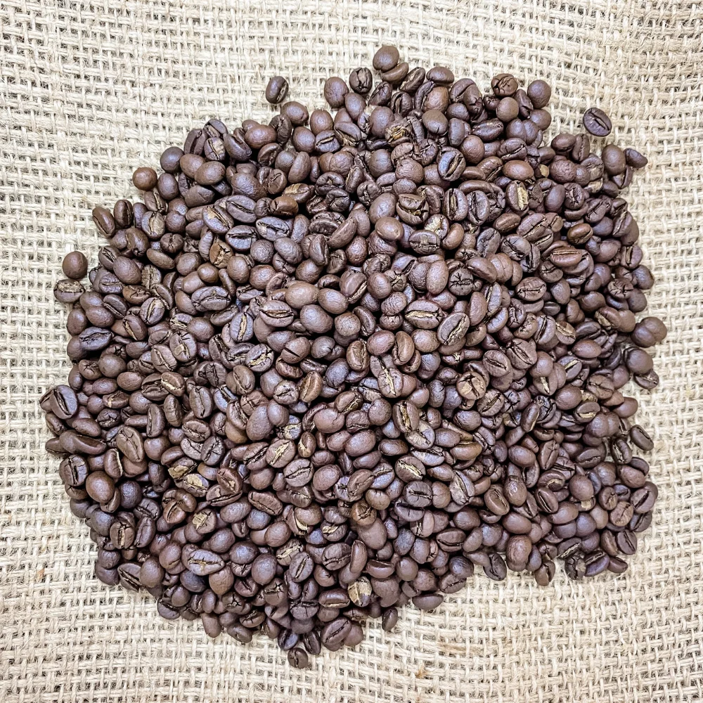 Roasted Arabica Dark Roast Coffee Beans High Quality Wash Process 95% Maturity Cau Dat Farm Highland  Vietnam