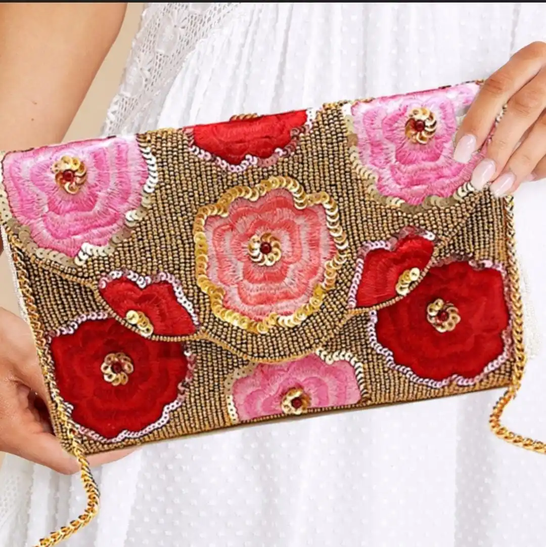 2024 Hot Sales Red Rose Pink Black Floral Seed Beaded Clutch Chain Crossbody Bag Boho Handbag