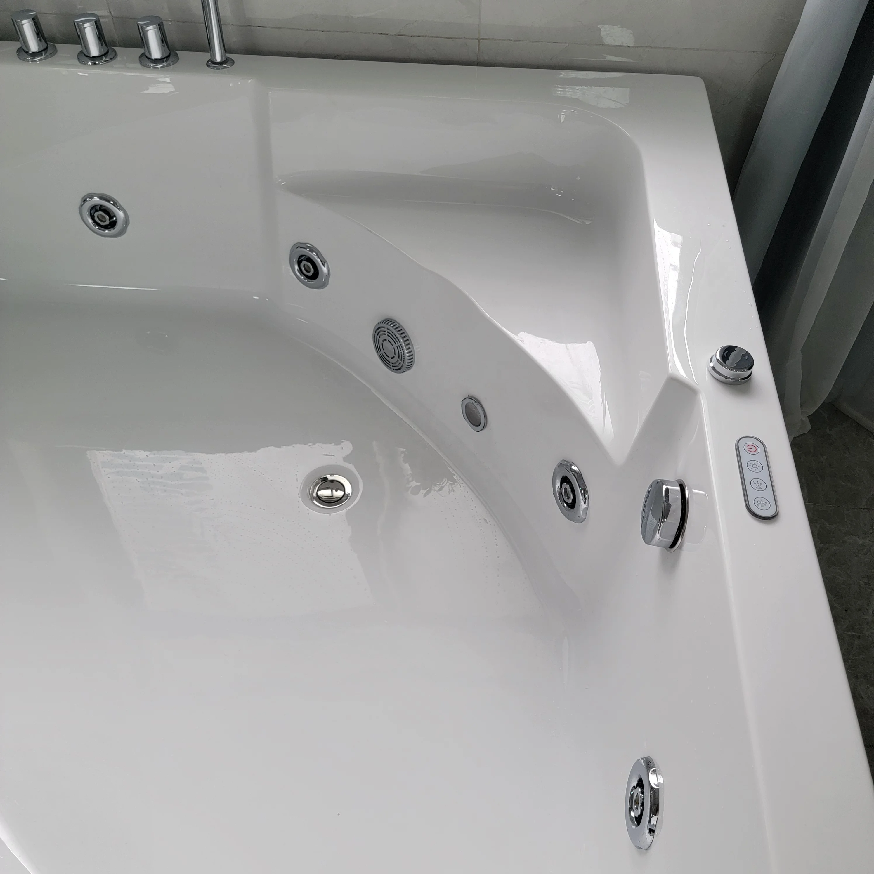 New luxury 2 person jaccuzzi freestanding tub spa bath tub with transparent glass