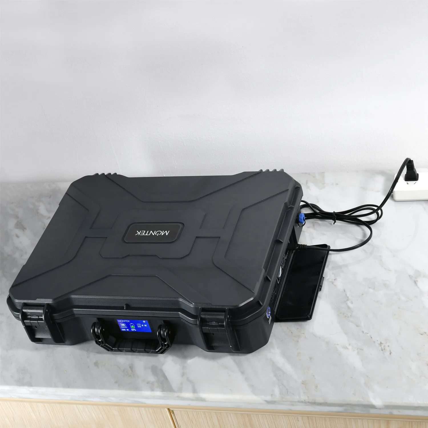 MONTEK 500W 1000W 110V 220V offgrid solar power generator for CV camp outdoor portable power station