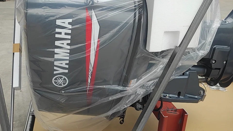 In stock genuine Yamahas 150hp 2 stroke Yamah 150AETX outboard engine