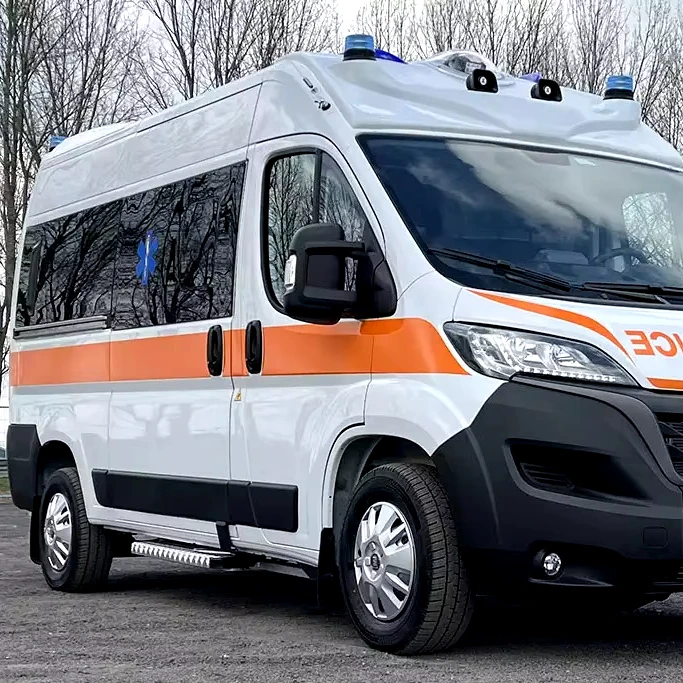 2024 скорой помощи б/у FIAT DUCATO L2H2 4x2 фургон