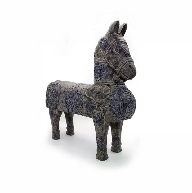 Decorative Items Home Decor Handicraft Traditional Style Package Low MOQ Big Wooden Horse Wearing Brocade Hand-Drawn Wax Cloth