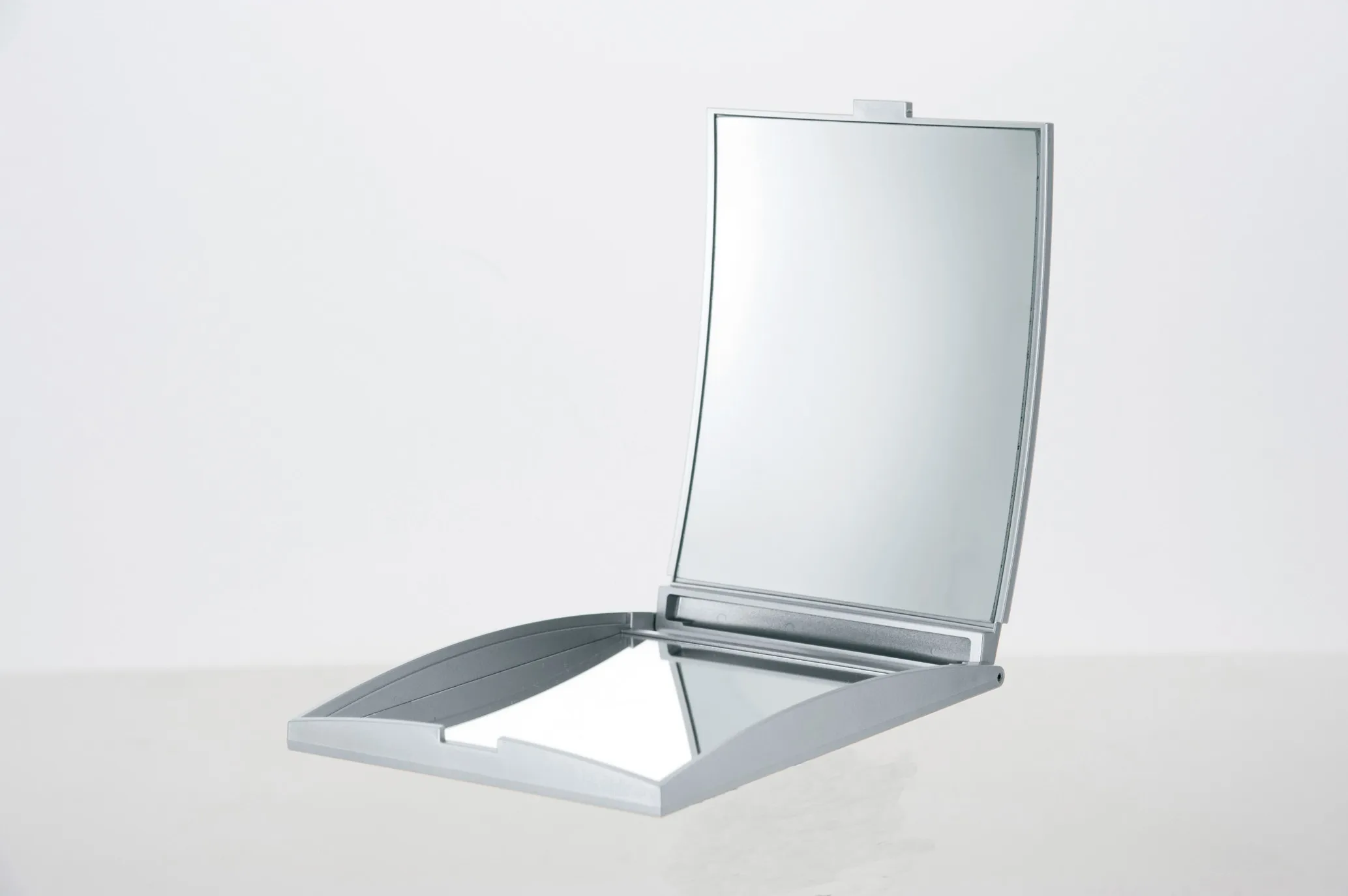 Square Shaped Standing Makeup Table Mirror Foldable Plastic Desktop Makeup Mirror New Design 2022