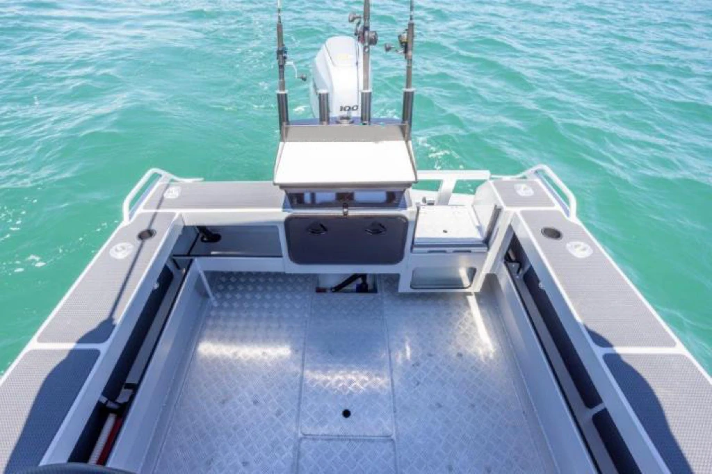 Kinocean Hot Sale High Quality Exclusive Sleek Design Aluminum Sport Fidhing Boat With Engine For Sale