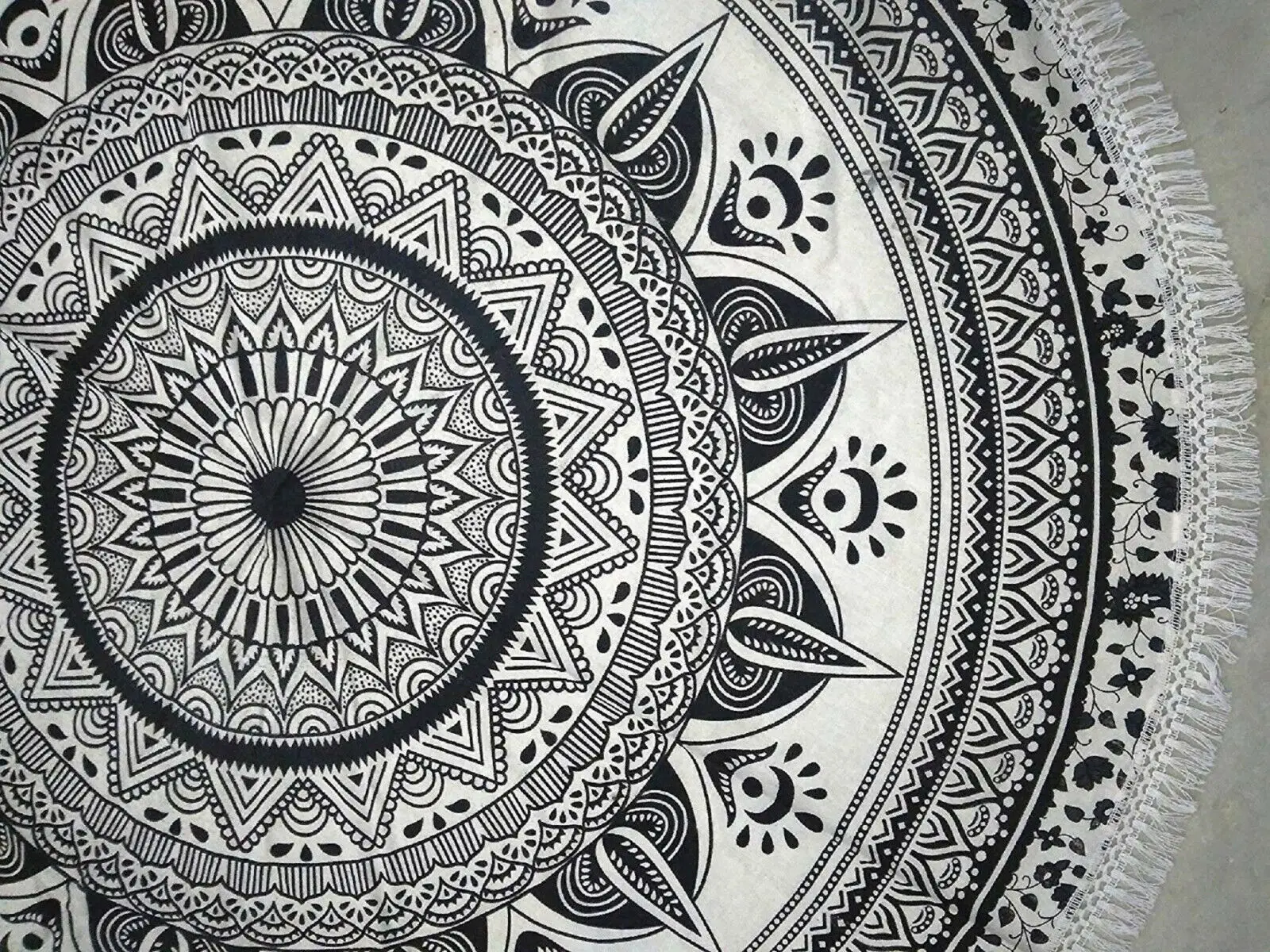 Round Beach Towel Wall Hanging Yoga Mat-Woven Fabric Home Decor Picnic Mat Table Cover Wall Hanging Cotton Mandala Table Cloth