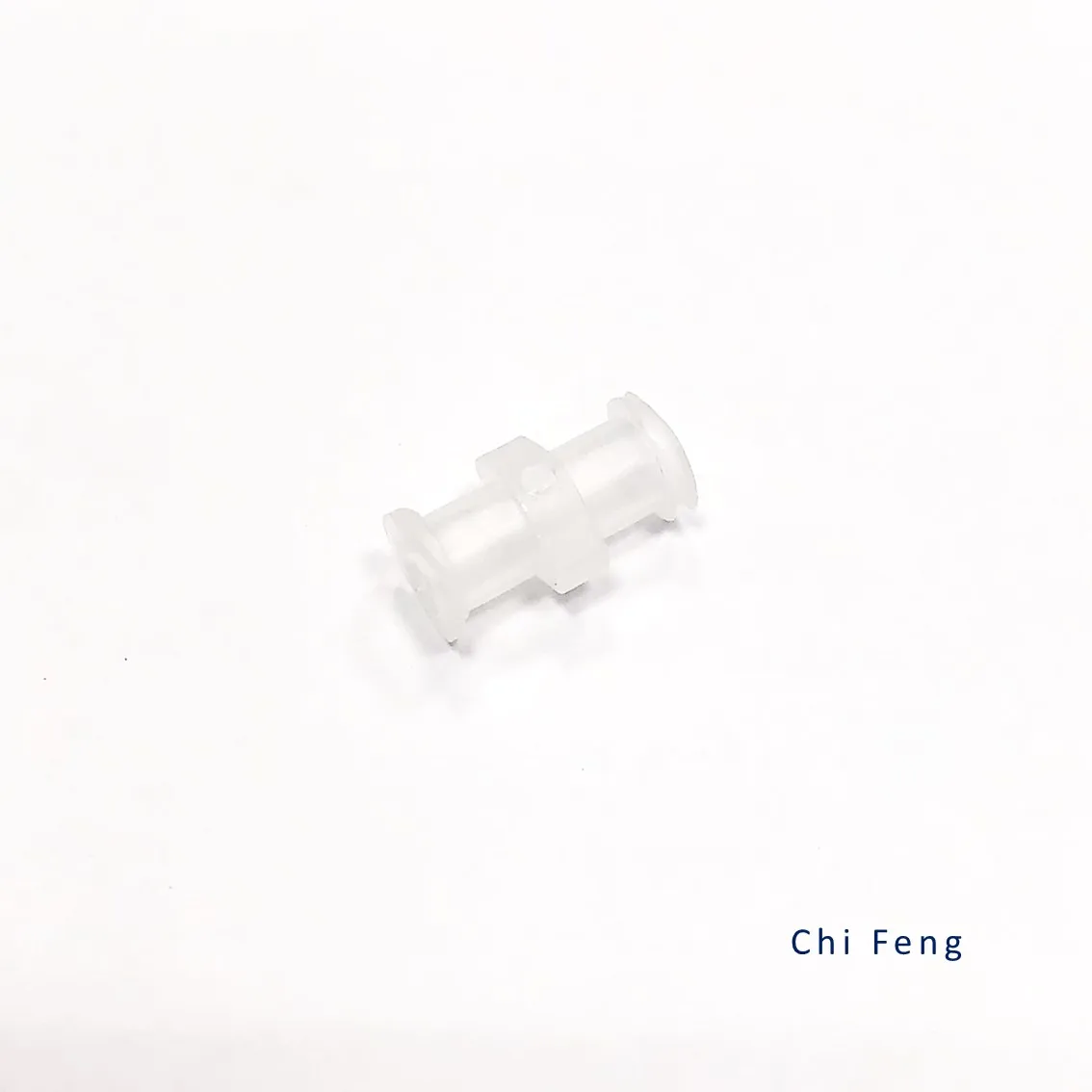 22A016 Coupler Female luer to female luer adapter