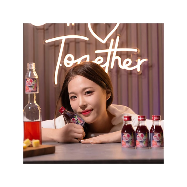Quickly Dissolves Alcohol Fruity Sweet Liquor Pomegranate & Raspberry Soju Cocktail Healty Drinks Friends Party SUKHEE HAESOO