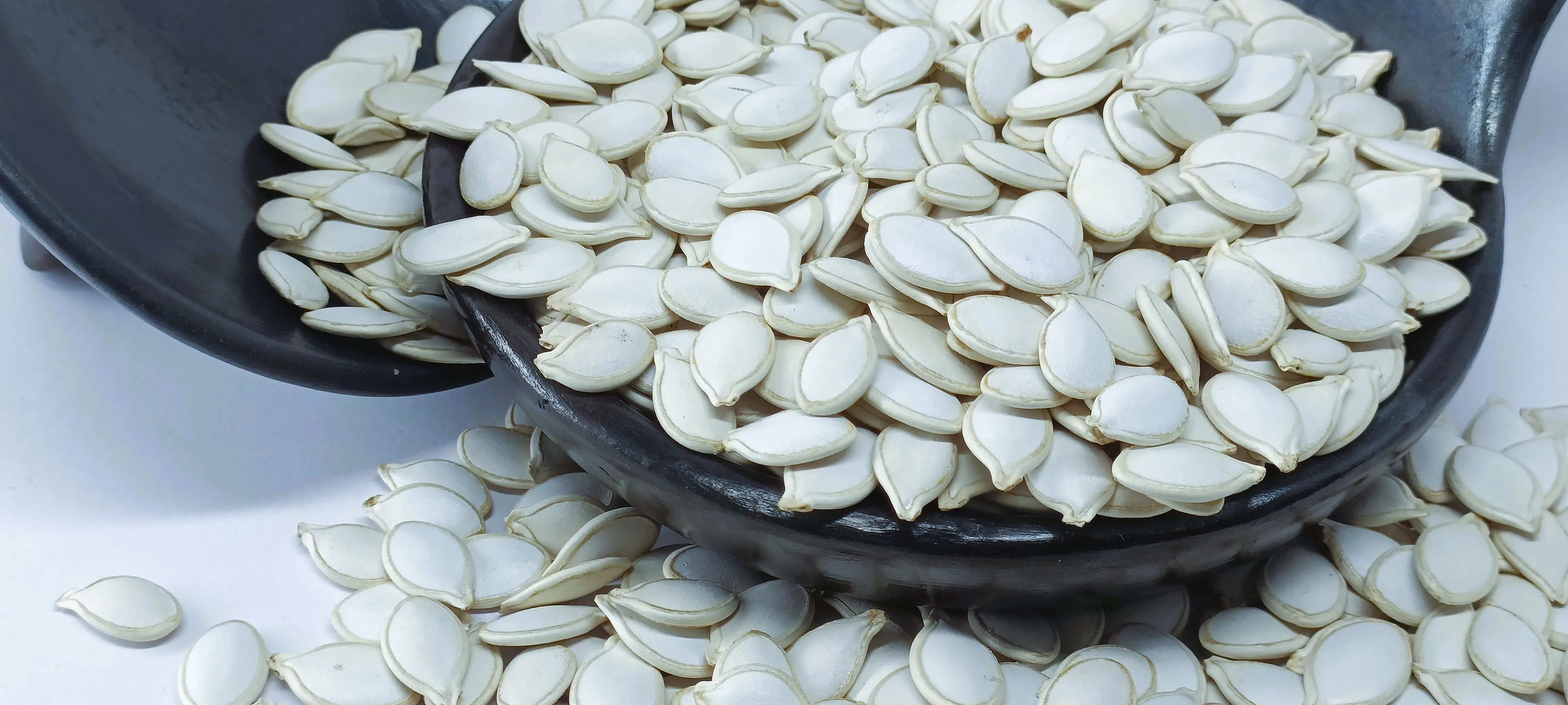 Wholesale White Pumpkin Seeds, Ethiopian Origin, 99% Min Purity, Raw & Natural, Top Selling Product Export Standard Custom Pack