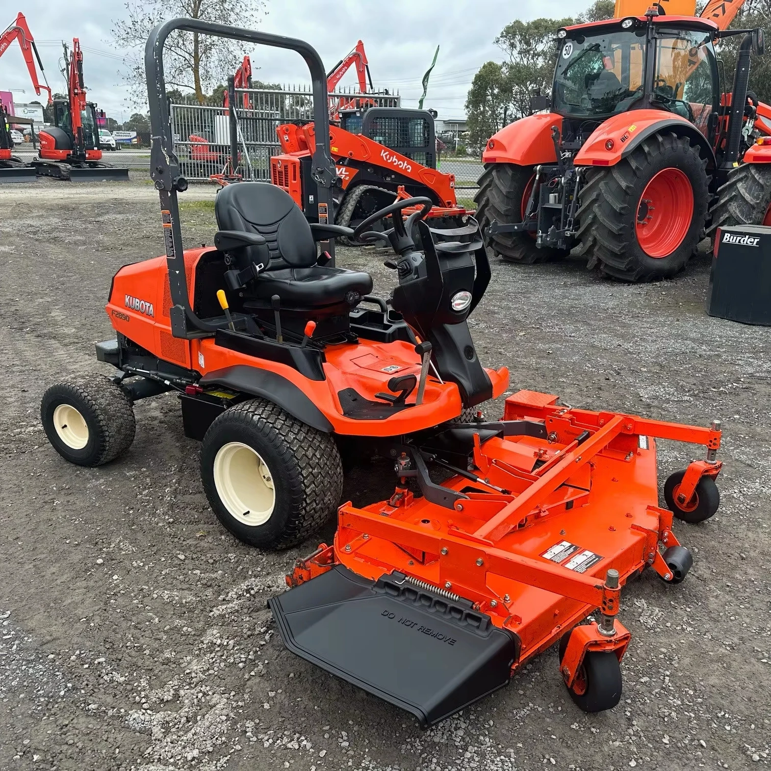 Best Selling KUBOTA F2890 15HP Diesel Lawn Mower 2-Stroke 36V 190cc Hydraulic Engine High Quality for Sale
