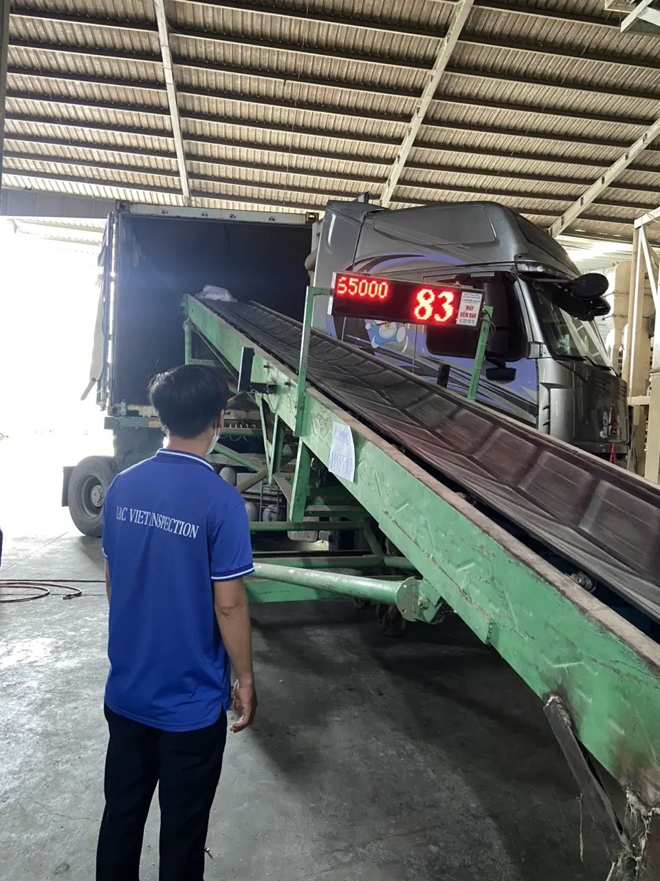 QUALITY VIETNAMESE RICE STANDARD SOFT TEXTURE RICE WHITE CALROSE CAMOLINO FACTORY SHORT GRAIN RICE SUPPLIER IN VIETNAM