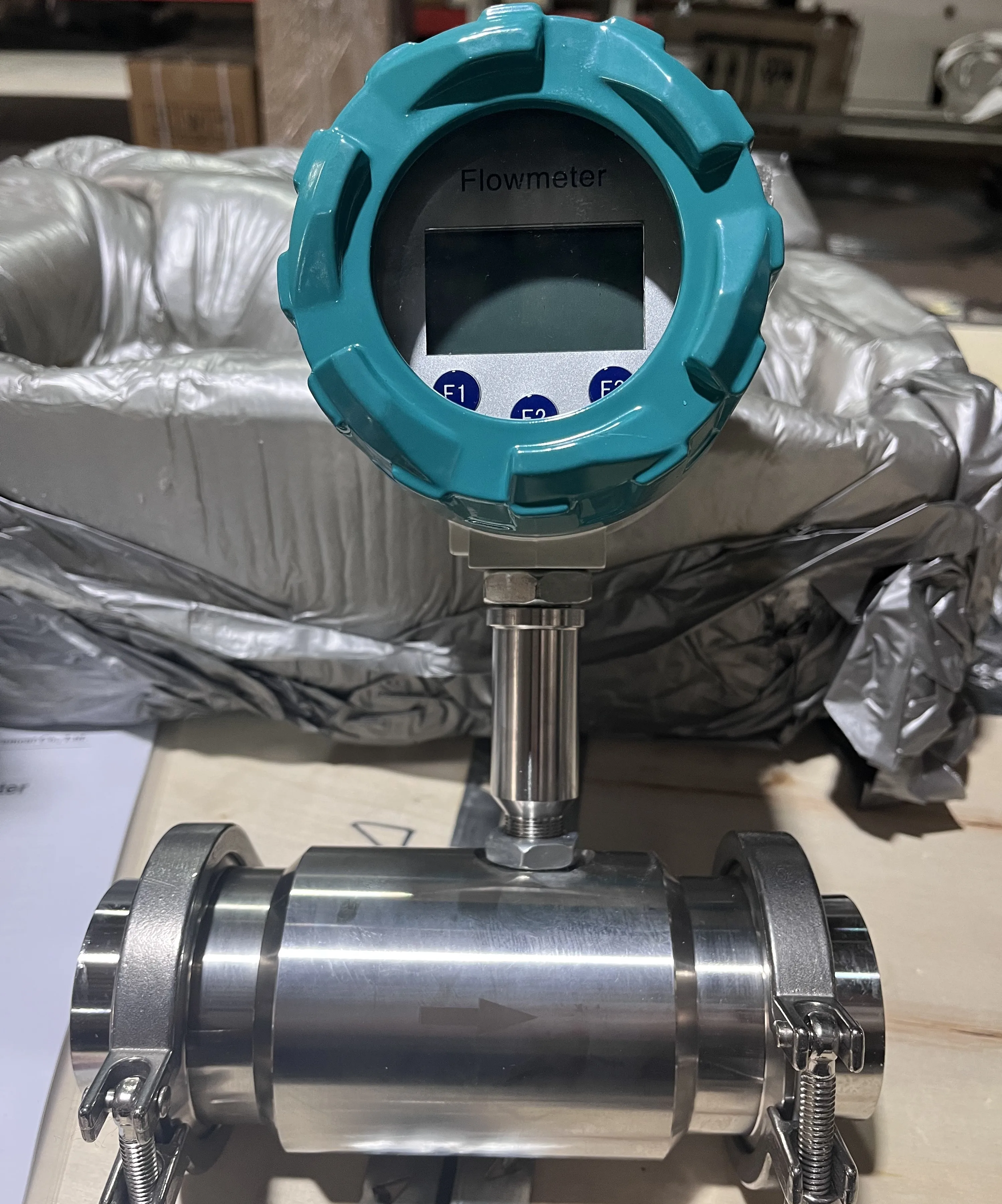 24VDC 2 Inch Tri-clamp Temperature Meter Sensor Turbine Flowmeter Diesel Fuel Counter Liquid Flow Meter for Chemical Industry
