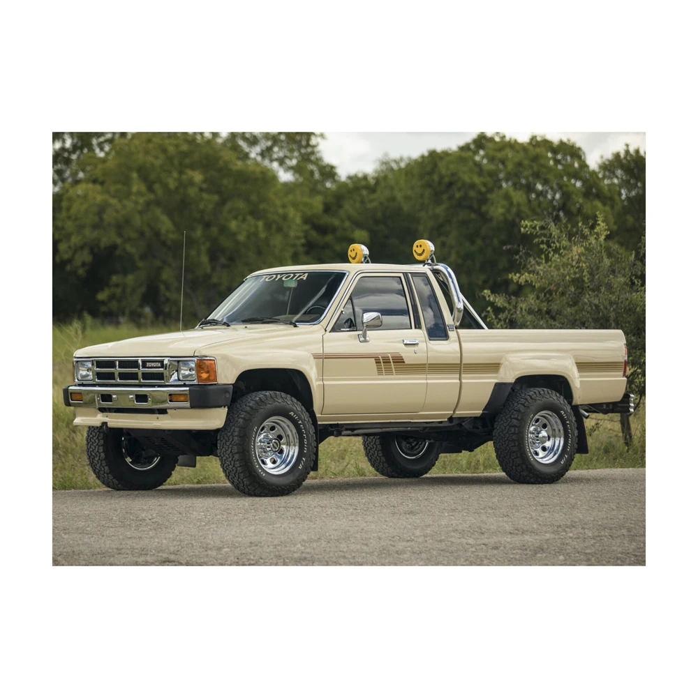 Used Cars Toyota Hilux diesel pickup 4x4 double cabin