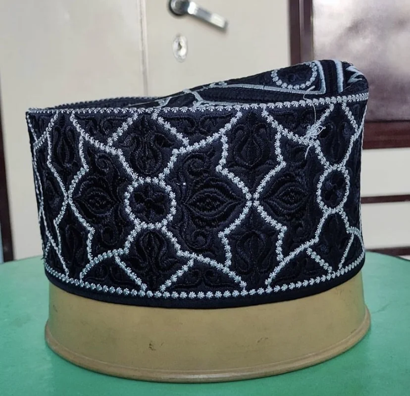 2022 мусульманская молитвенная шапочка высокого качества для мужчин namaz topi kufi barkaati Knitting Kufi Topi смешанные цвета